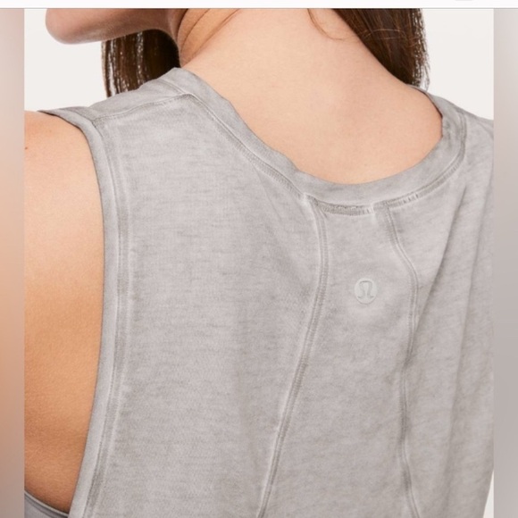 Lululemon | Muscle Love Crop Tank Size 12 Yoga Gym - Picture 5 of 12